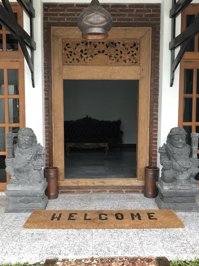 Rumah Dharma 3 Grha Timoho Джокьякарта Экстерьер фото